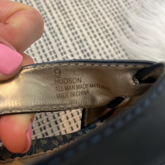 r2 Hudson women’s 9 navy platform 4in heals - Picture 11 of 11